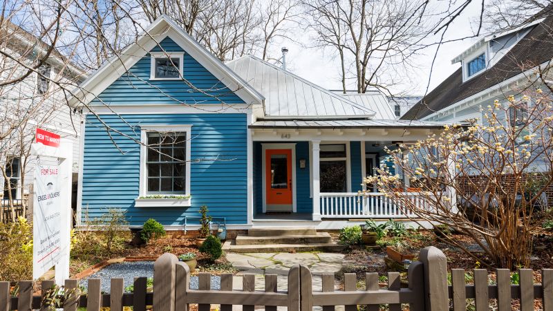 NextImg:Mortgage rates rise for the fifth-straight week | CNN Business