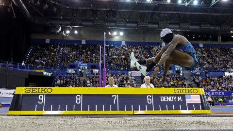 Dendy ended his indoor season with victory at the World Indoor Tour Final.