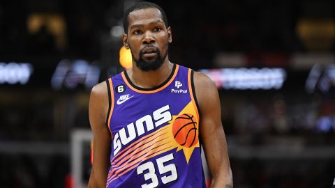 Kevin Durant misses potential Phoenix Suns home debut after slipping during  pre-game warmups and injuring ankle | CNN