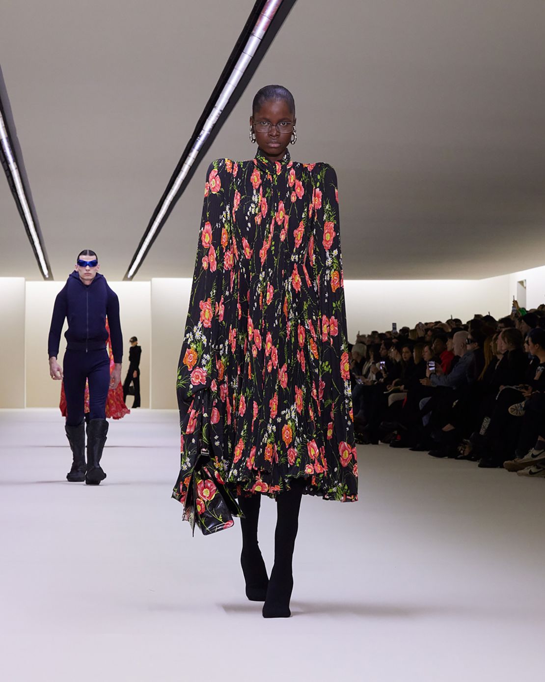 It was a quiet return to the runway for Balenciaga. 