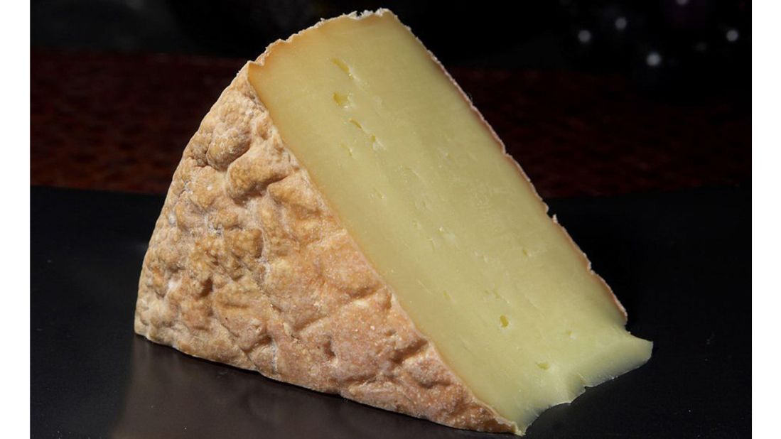 <strong>Gubbeen: </strong>From the Irish word <em>gobín</em>, meaning small mouthful, Gubbeen is a nutty, semi-soft cow's milk cheese made in County Cork.
