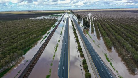 Both sides of Highway 99 closed Saturday in the Earlimart area of Tulare County.