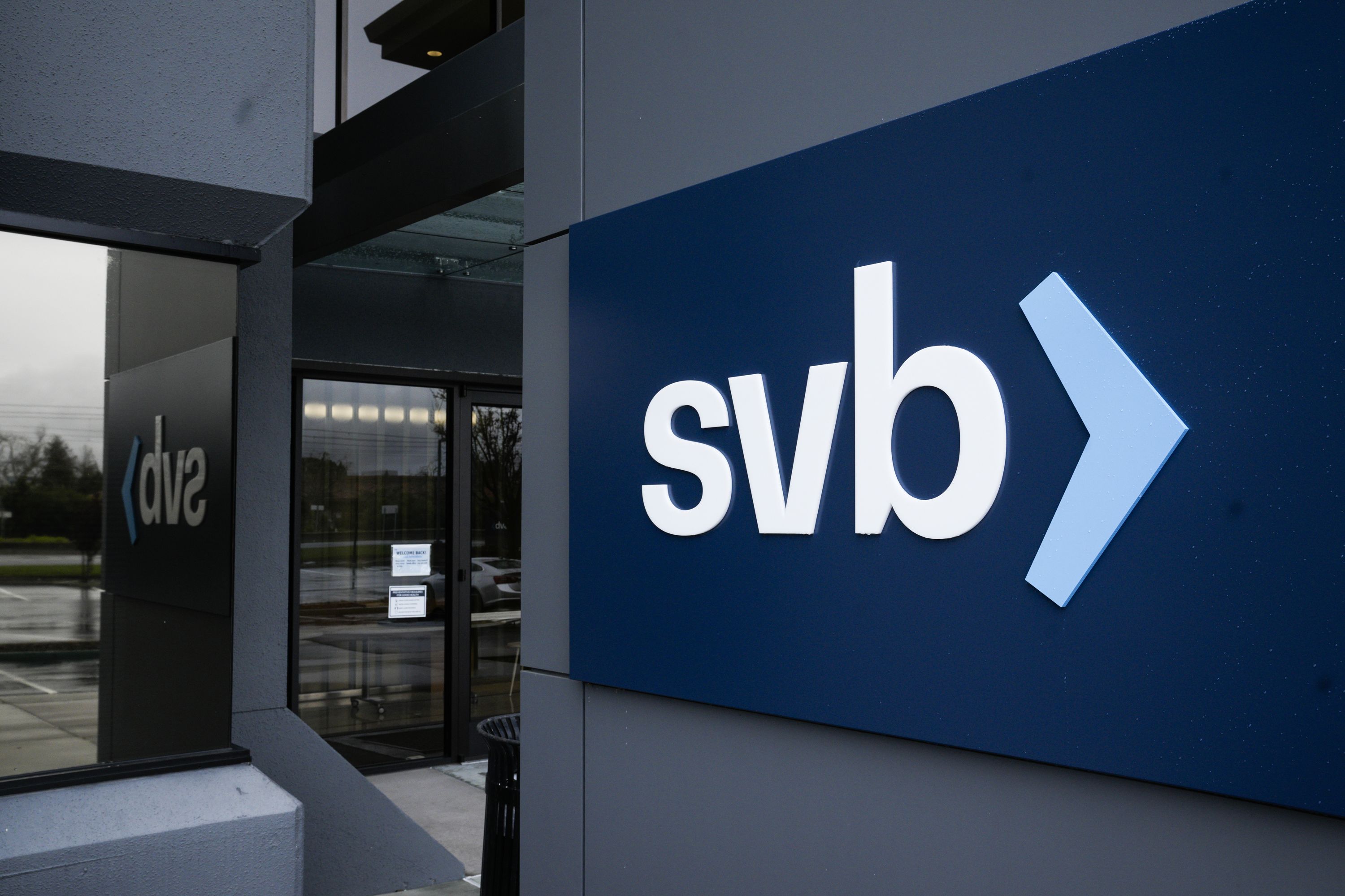 Is My Money Safe After the SVB Collapse? How Banks Protect Your Money. -  The New York Times