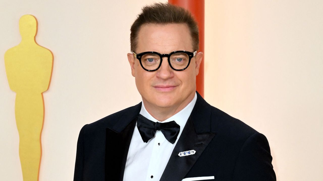 US-canadian actor Brendan Fraser attends the 95th Annual Academy Awards at the Dolby Theatre in Hollywood, California on March 12, 2023. (Photo by ANGELA WEISS / AFP) (Photo by ANGELA WEISS/AFP via Getty Images)