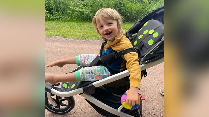 NextImg:A family is racing to raise $2.5 million to save their toddler, who suffers from an ultrarare neurological disorder that turns babies into 'human time bombs' | CNN