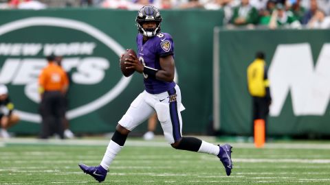 Jackson looks to pass against the New York Jets at MetLife Stadium on September 11, 2022.