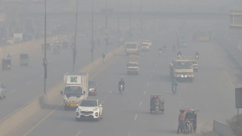Thick smog in Lahore, Pakistan, in January 2022.