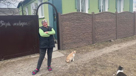 Liuba y su esposo están decididos a quedarse en Kupyansk a pesar de los peligros.