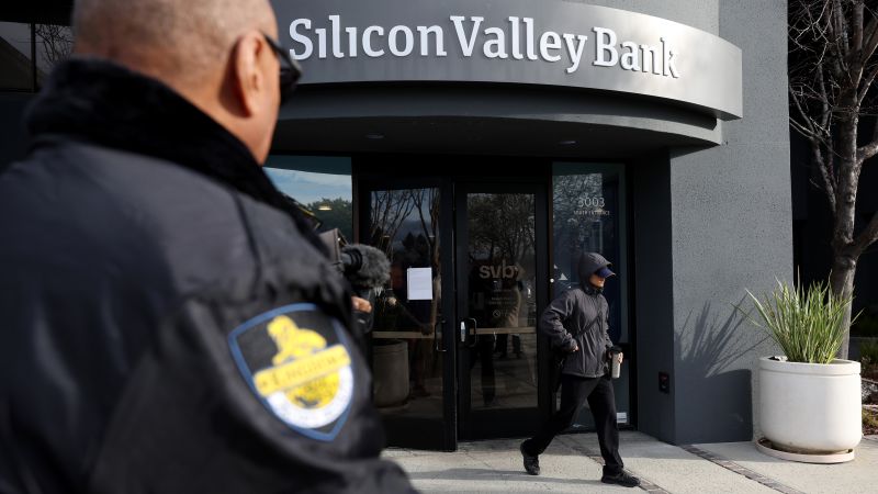NextImg:What comes next in the banking crisis? The early 1990s hold clues | CNN Business