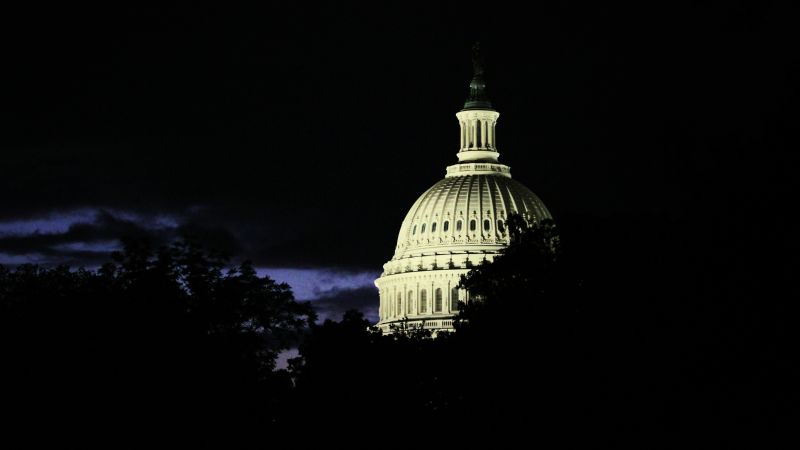 NextImg:America's biggest problem is its politics, not its banks | CNN Politics