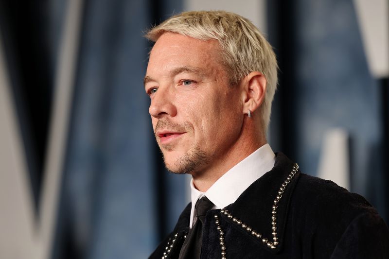 Diplo opens up about his sexuality, says hes a vibe guy photo