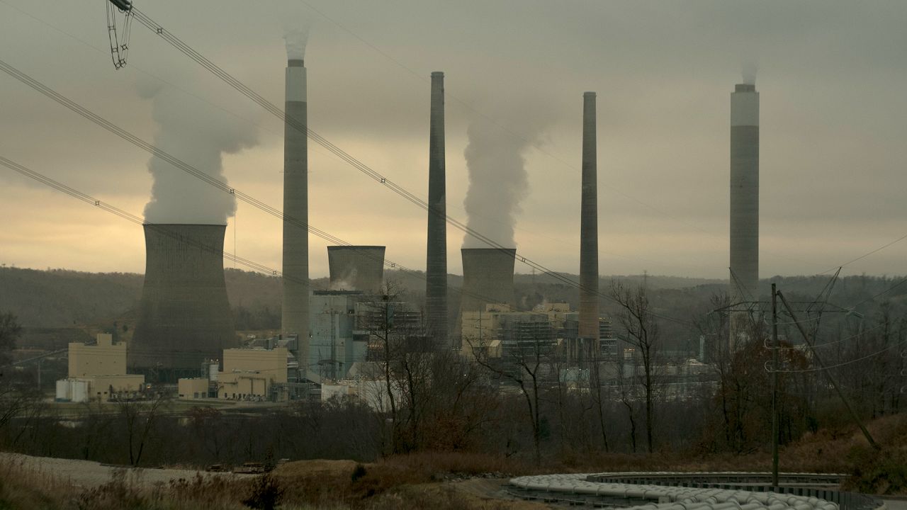 The John Amos coal-fired power plant in West Virginia in 2018.