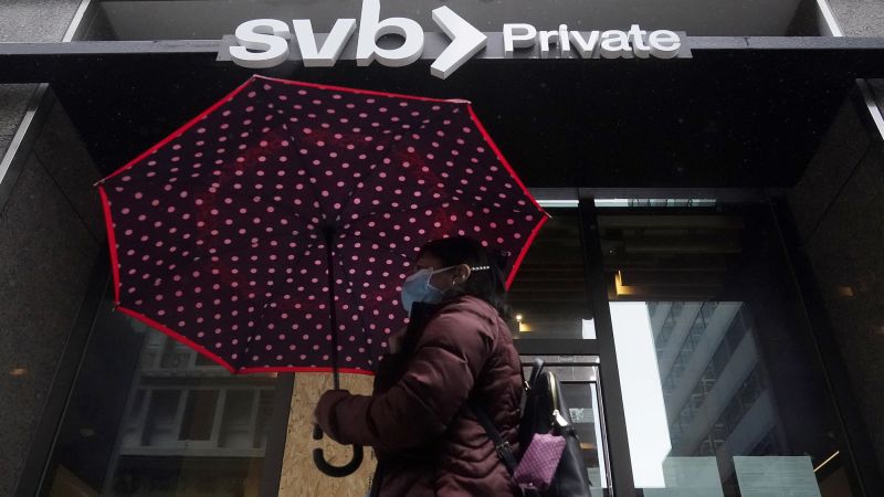 Opinion: The SVB collapse doesn’t have to be the first in a chain of many | CNN