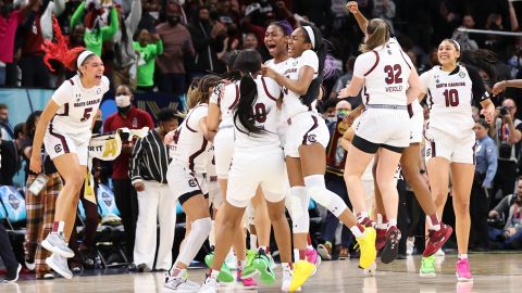 Obama predicts that the South Carolina Gamecocks will win back-to-back championships.