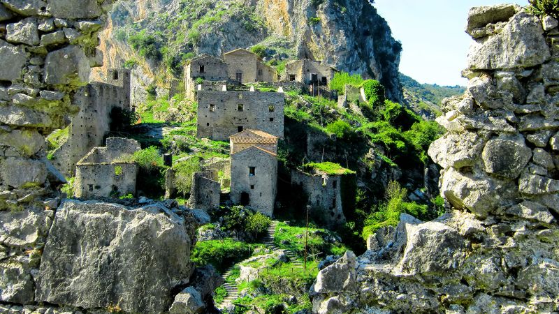 They bought a ghost village in Italy then left it to crumble | CNN