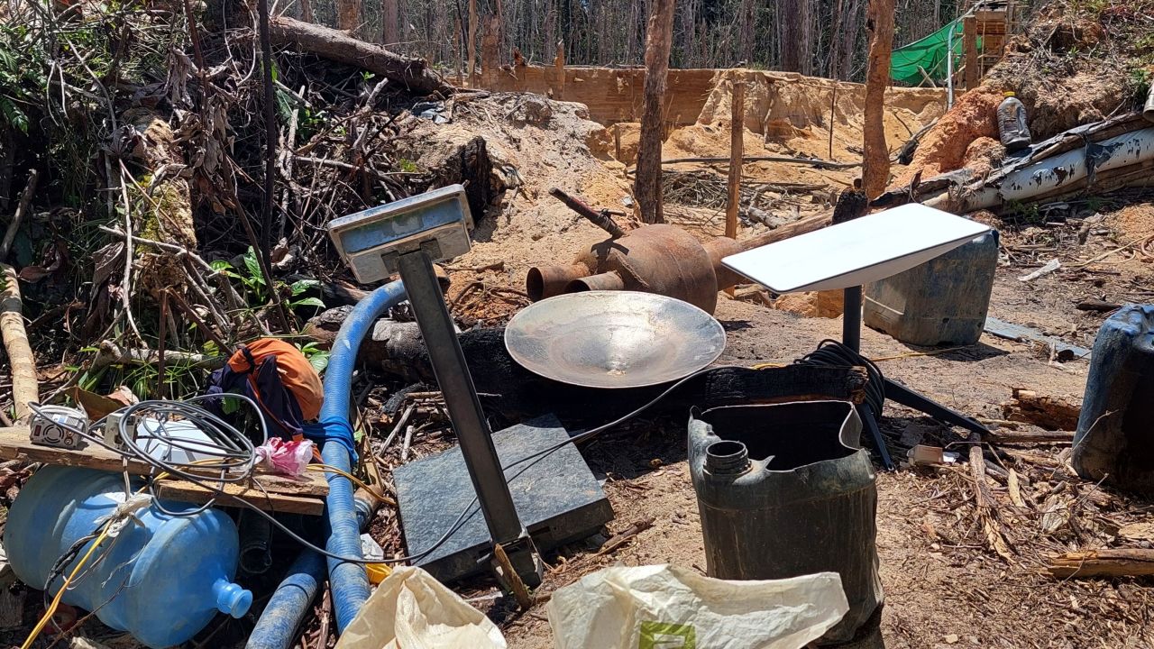 In this image provided by IBAMA, Brazil's Environmental Agency, a Starlink internet unit produced by Elon Musk's SpaceX provided high-speed connection in a remote part of the Brazilian Amazon, Yanomami Indigenous territory, Roraima state, Tuesday, March 14, 2023. Federal agents seized the kit from an illegal mining pit. (IBAMA via AP)
