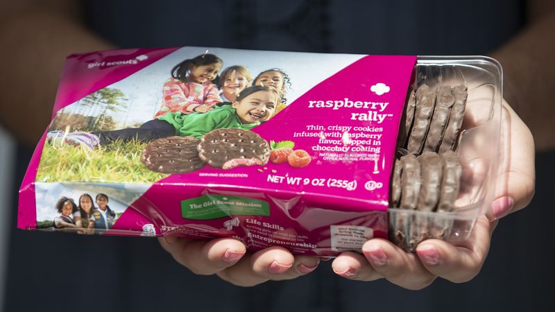 How Girl Scouts found itself in a cookie debacle | CNN Business