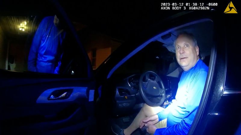 Video shows off-duty police captain repeatedly asking sergeant to stop filming DUI arrest | CNN
