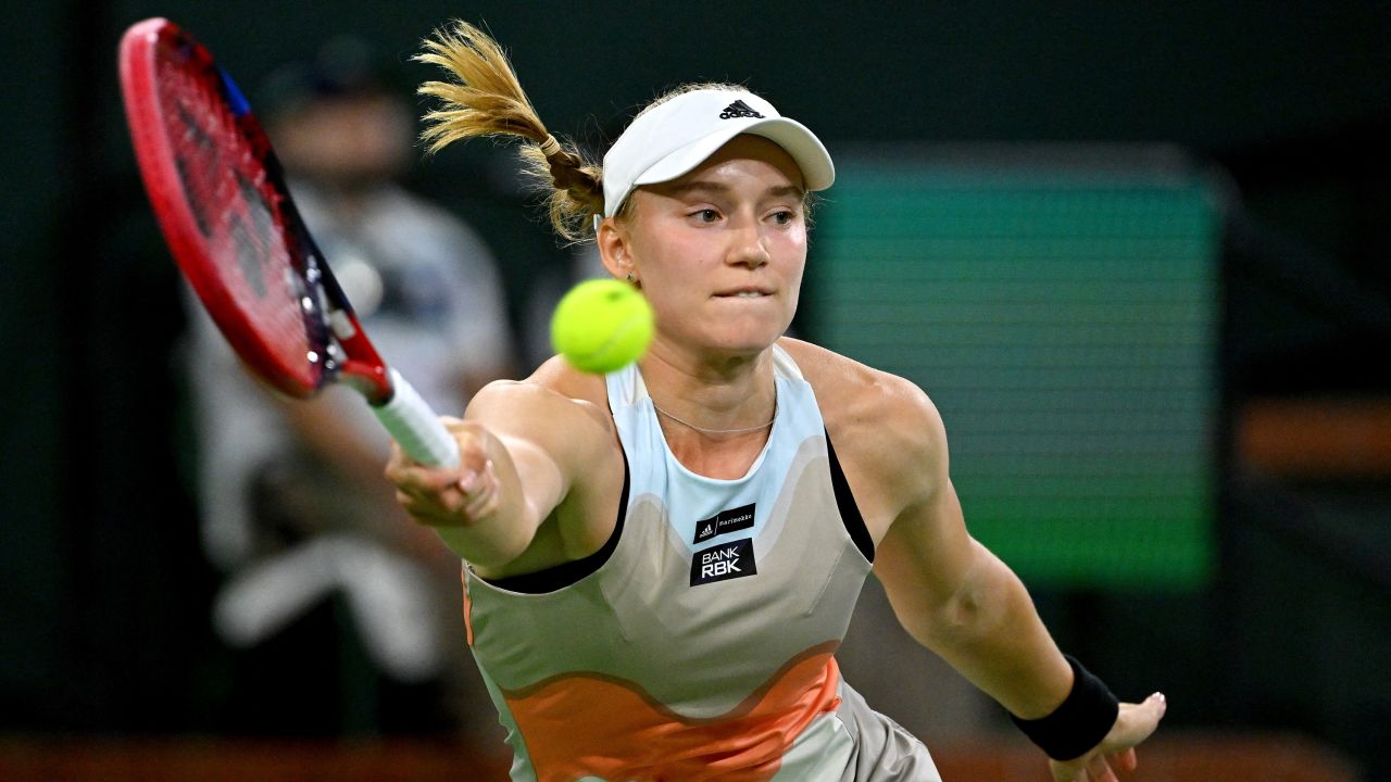 Elena Rybakina defeated Iga Swiatek in the semifinals at  Indian Wells.