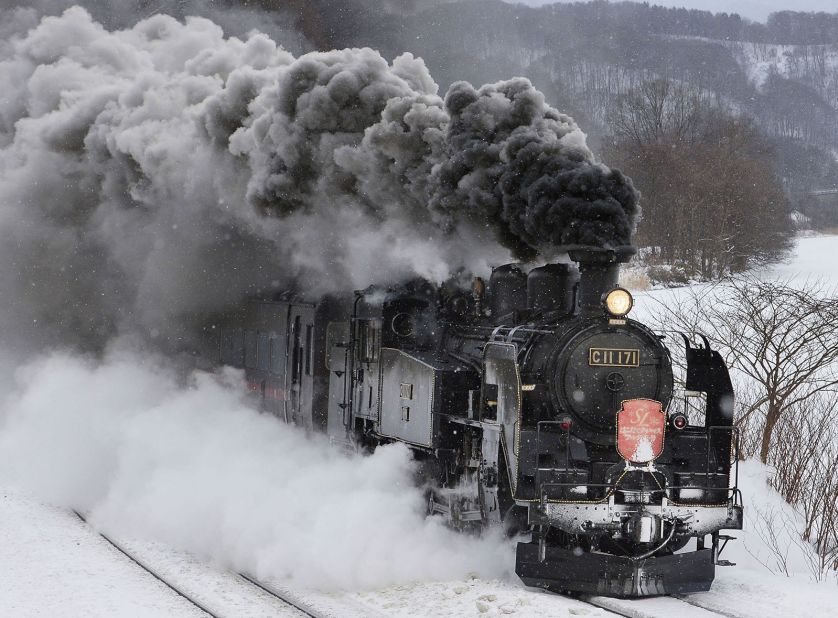 <strong>Fuyu-no-Shitsugen: </strong>Found on the island of Hokkaido, the Fuyu-no-Shitsugen train chuffs through the Kushiro Shitsugen National Park with retro style. The train now offers new scenic Tancho Cars, allowing travelers to get better views of the park's famed wetlands.