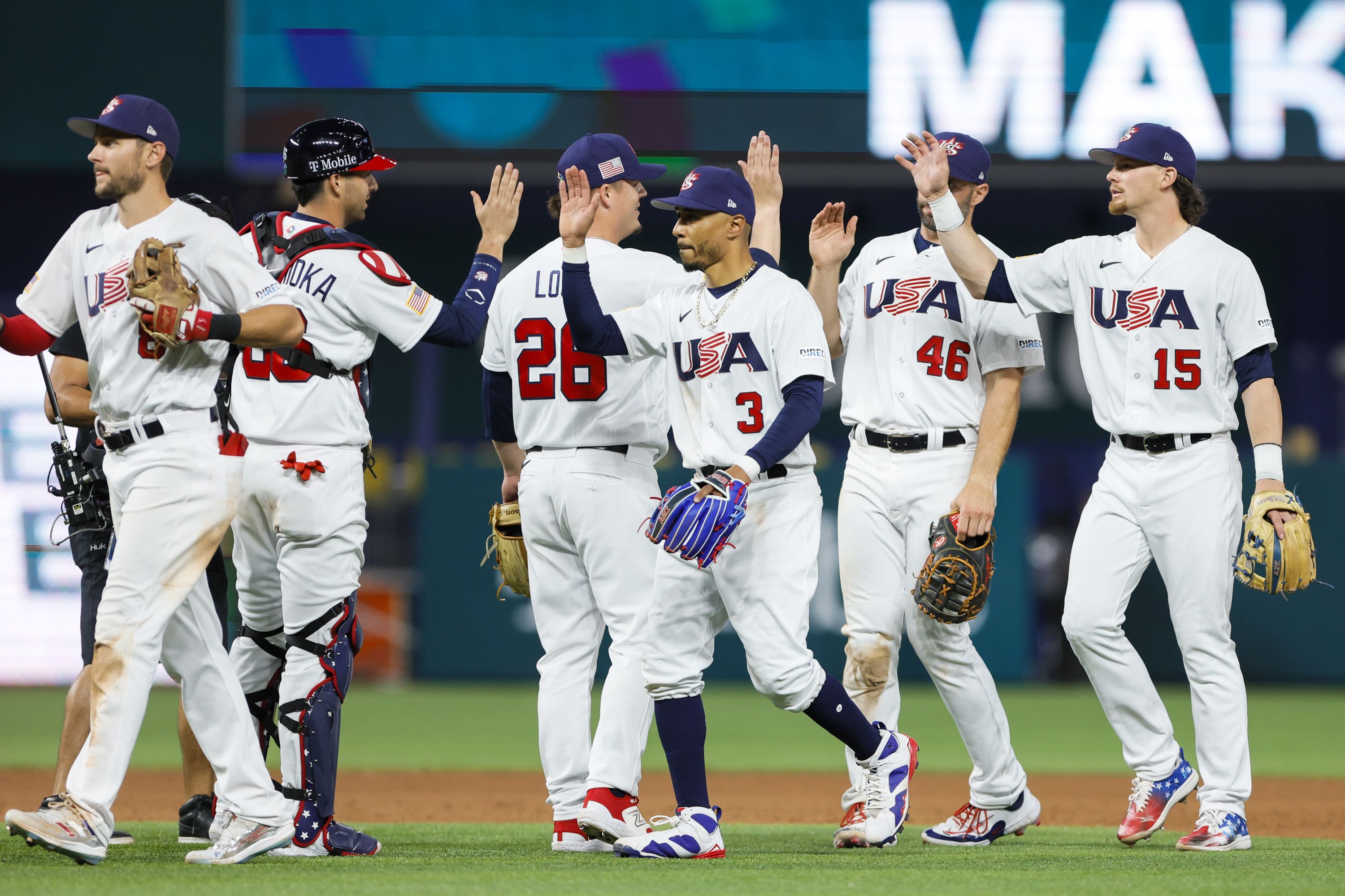 Team USA advances to second round of World Baseball Classic