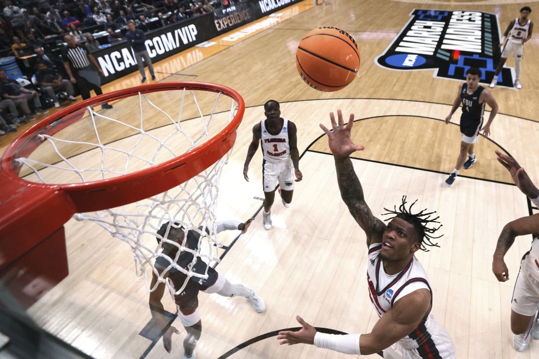 Alijah Martin of the Florida Atlantic Owls shoots the ball against the Fairleigh Dickinson Knights.