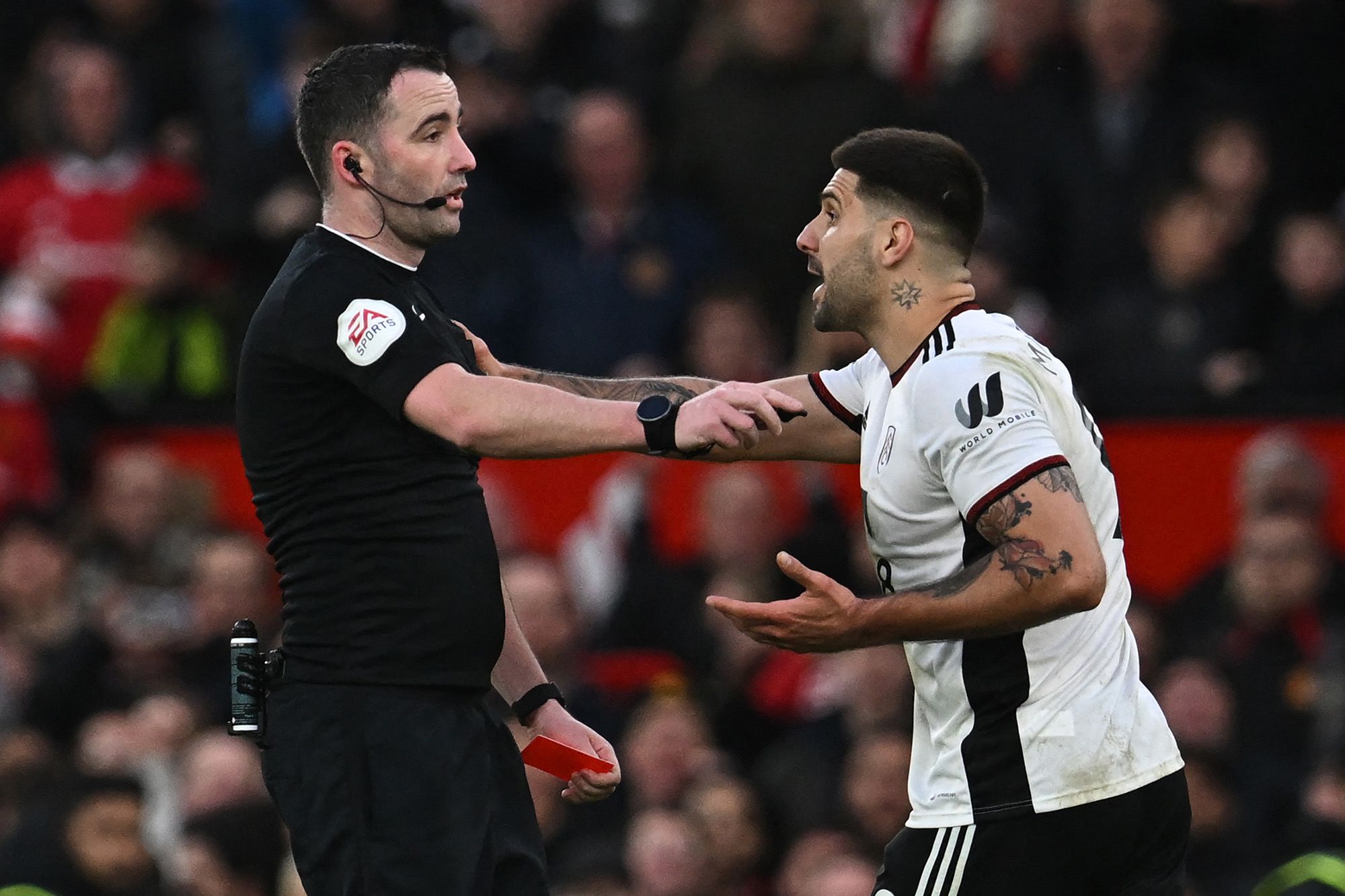 FA Cup: Fulham shown three red cards against Manchester United