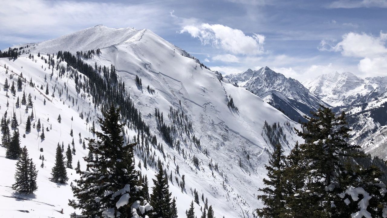 A large avalanche killed a skier in Maroon Bowl, Colorado, on March 19, 2023.