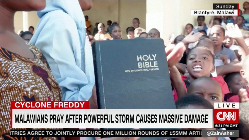 exp CNN Speaks with Malawi's President FST03201PSEG01 cnni world_00001015.png