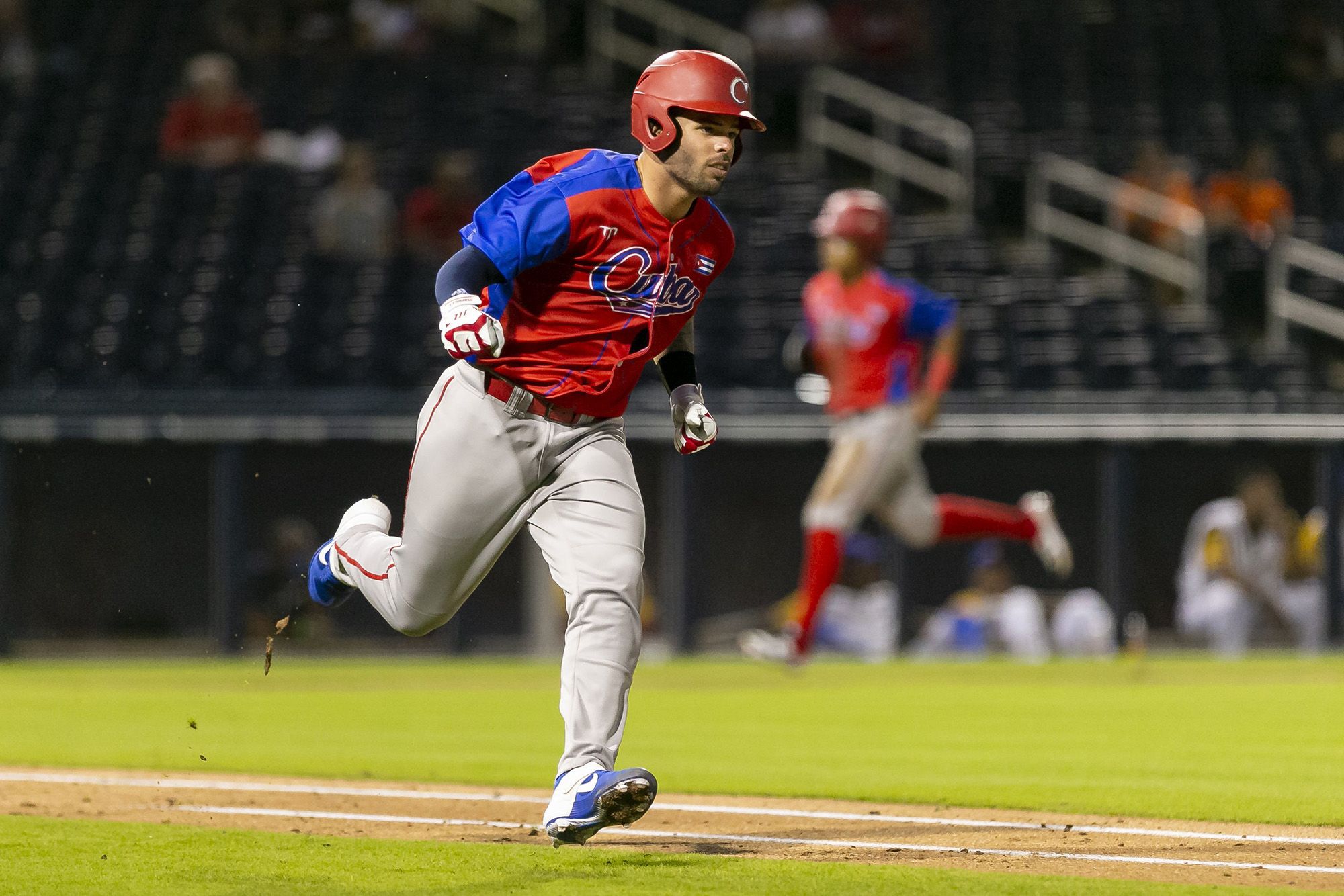 Cuban catcher defects after World Baseball Classic, report says