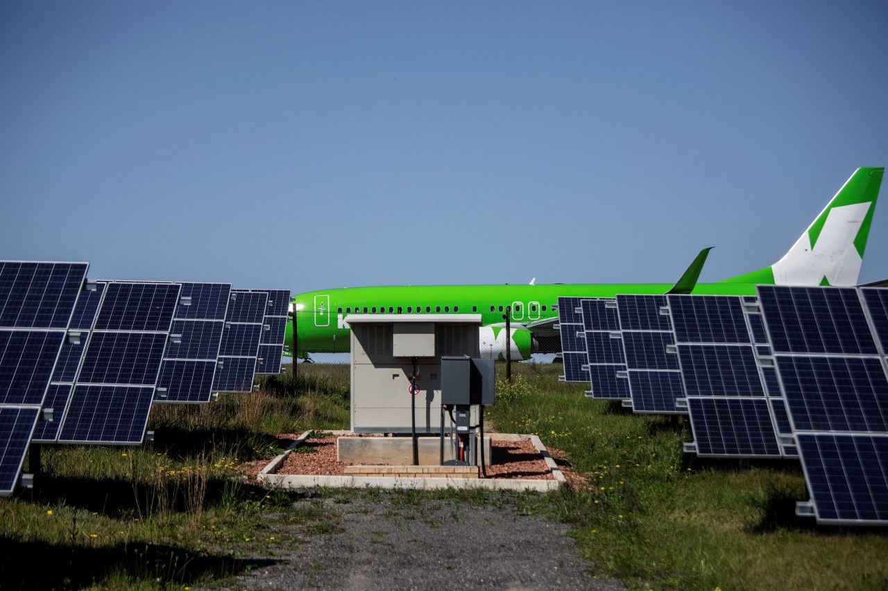In 2016, South Africa's George Airport, located halfway between Cape Town and Port Elizabeth, became the continent's first solar-powered airport, with a 200 square meter solar plant developed on site. 