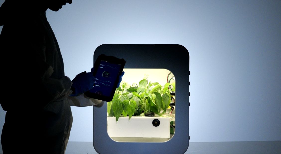 Artificial environment engineering company Interstellar Lab believes it has the solution for growing crops on Mars -- the Nutritional Closed-Loop Eco-Unit System or "NUCLEUS."