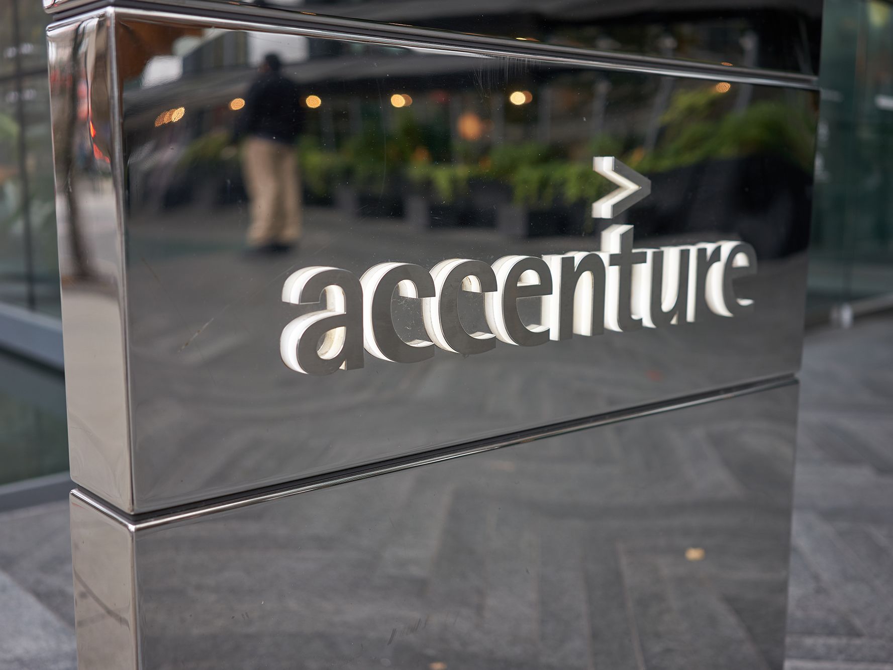 Accenture slashes 19,000 jobs worldwide | CNN Business