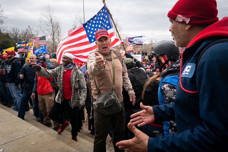 Actor and Oath Keepers Member Acquitted of Charges in US Capitol Attack