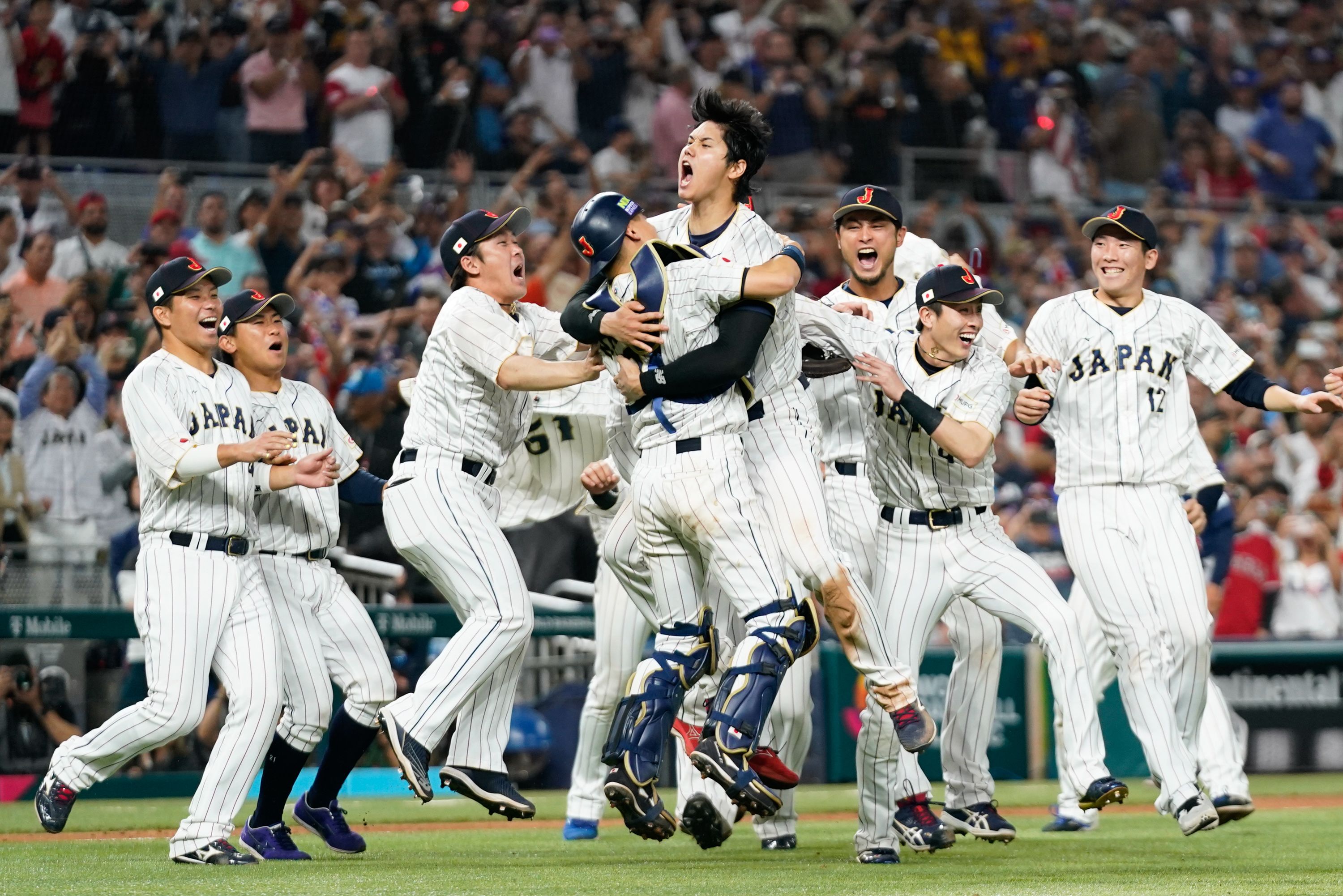 Japanese players celebrate their victory in the World Baseball Classic.