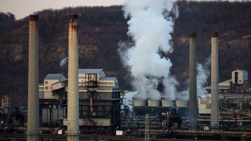 NextImg:'Equal opportunity to be healthy': Stricter air pollution standards would benefit some populations more than others, study says | CNN