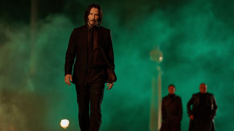 Hollywood Minute: Keanu Reeves ‘hits the books’ as ‘John Wick’ | CNN
