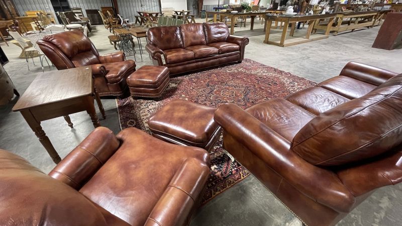 NextImg:'Frenzy buying' at Murdaugh property as mounted antler sells for $10,000 among other items | CNN