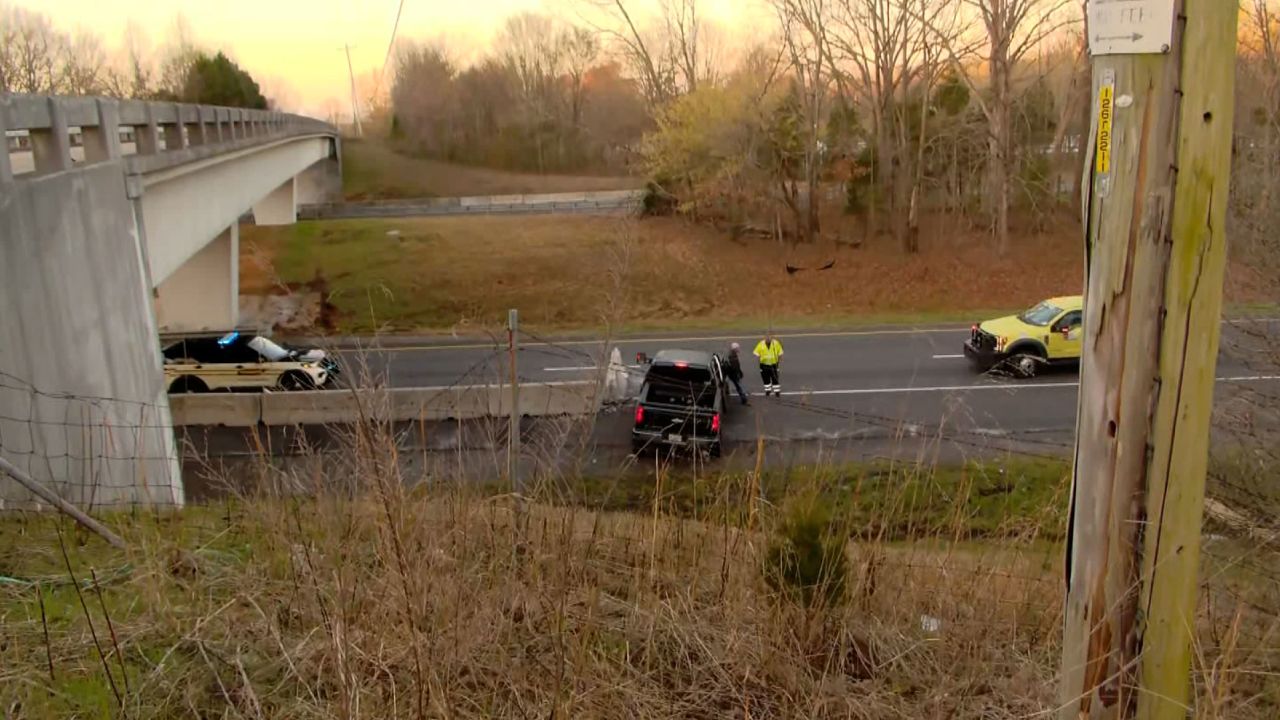 5 kanak-kanak antara 6 maut dalam kemalangan kereta di antara negeri di Tennessee
