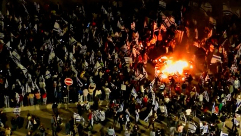 Watch protests in Israel after Netanyahu fired foreign minister | CNN