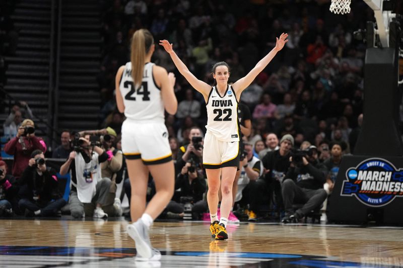 Caitlin Clark’s Historic 40-point Triple-double Inspires Iowa To The ...