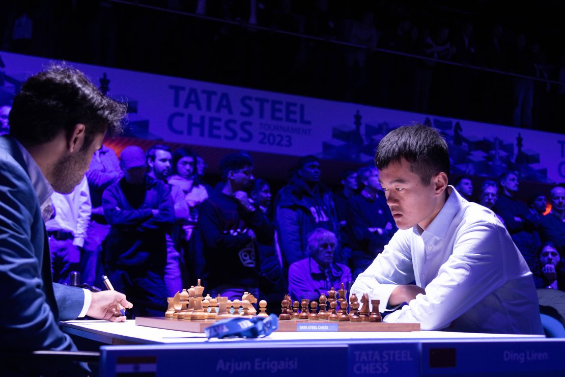 Ding (right) competes against Arjun Erigaisi during the fifth round of the Tata Steel Chess Tournament 2023.
