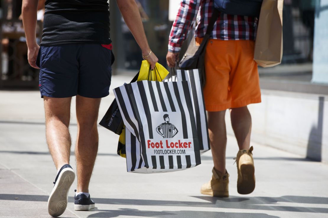 Foot Locker will close 400 stores by 2026 in malls.