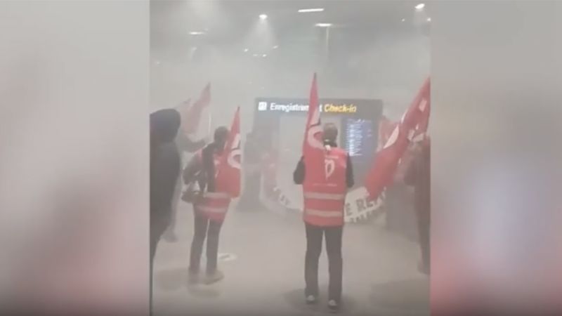NextImg:Protesters enter Biarritz airport in southwest France amid demonstrations over pension reforms | CNN