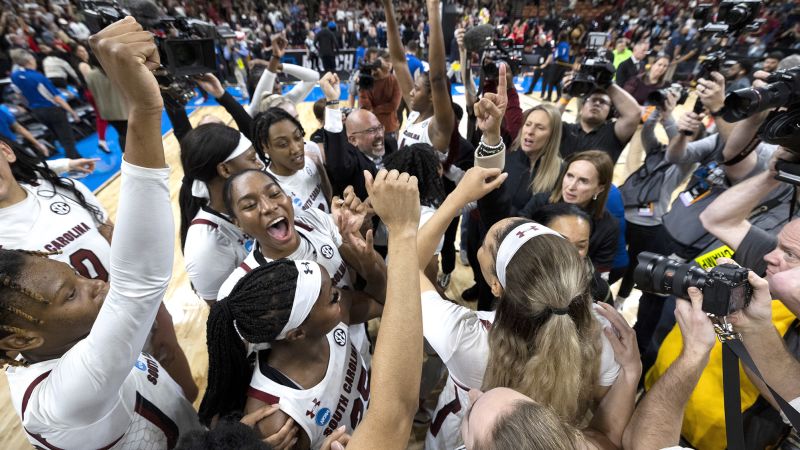 NextImg:March Madness: South Carolina advances to third straight Final Four appearance | CNN