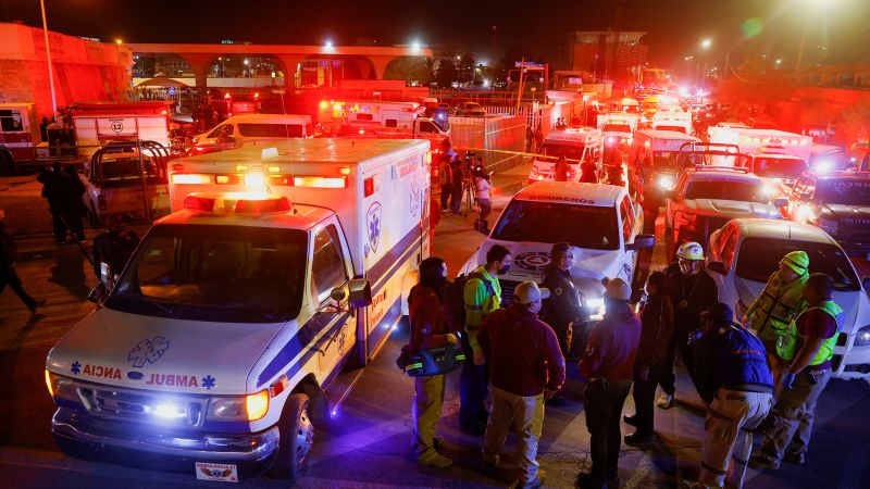 NextImg:Mexico investigates migration chief over deadly fire in detention center | CNN
