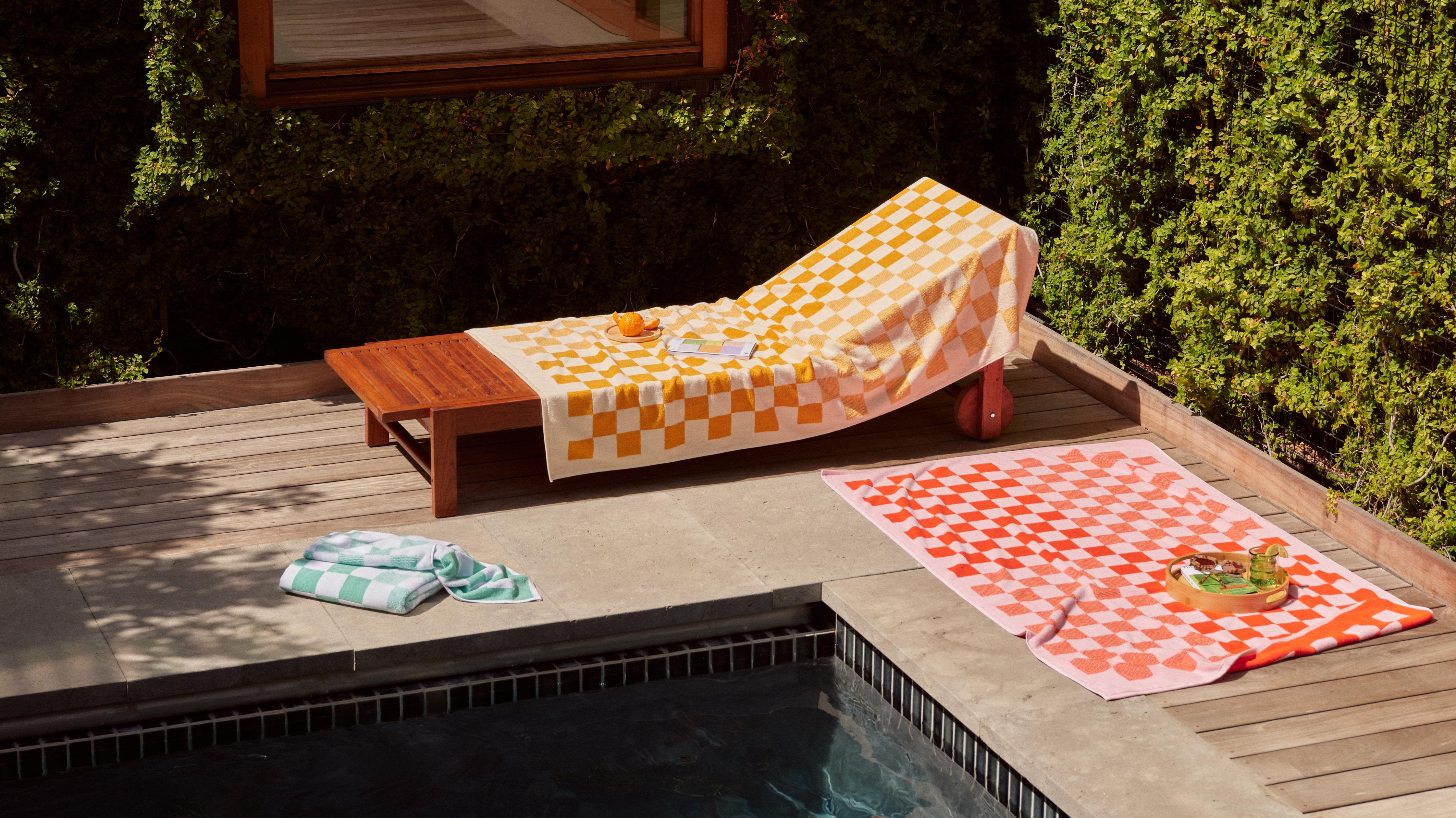 https://media.cnn.com/api/v1/images/stellar/prod/230328140802-brooklinen-checkerboard-restock-lead-image-cnnu.jpg?c=original