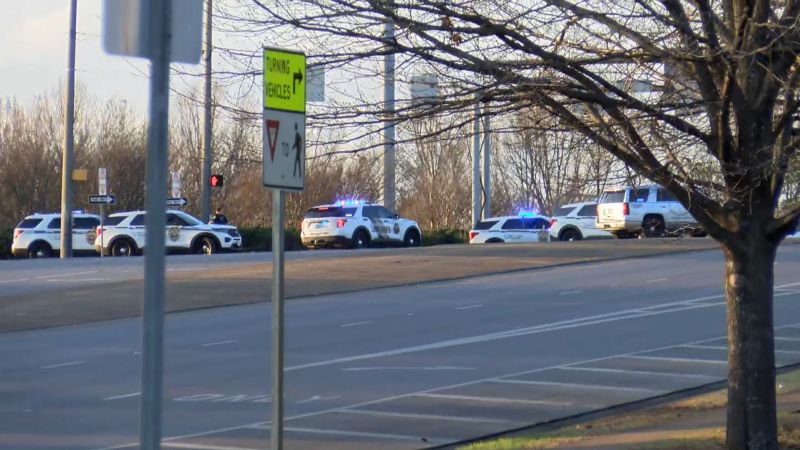 1 officer killed, another in critical condition after responding to a domestic violence call in Huntsville, Alabama | CNN