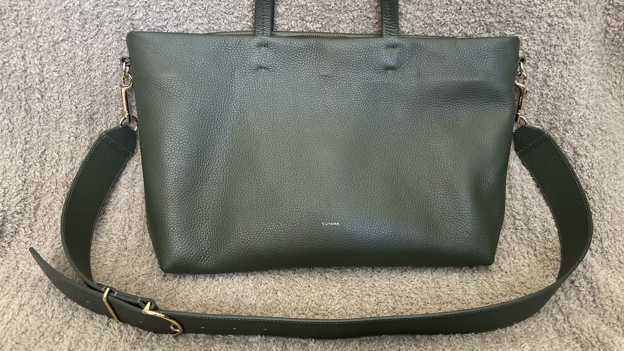 underscored Cuyana Small Easy Zipper Tote