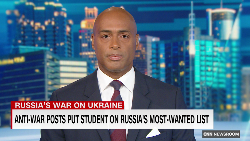 exp Russian teen escapes Melissa Bell pkg 033001ASEG1 cnni world_00002001.png